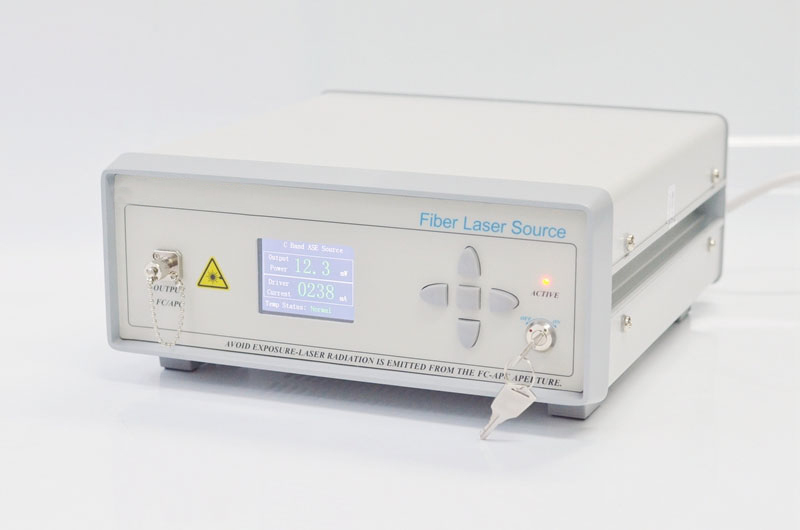 ASE-CL-10-T-PM-B-S3 10mW C+L Band ASE Broadband Light Source Benchtop With PM Optical Fiber