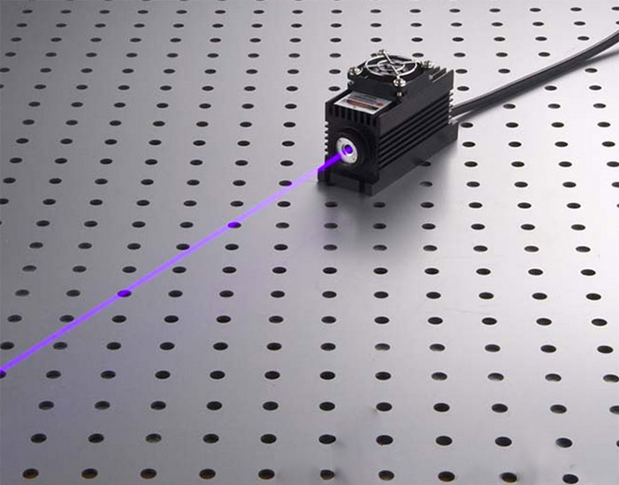 TEM00 405nm 100mW~250mW Blue Violet Semiconductor Laser with Power Supply